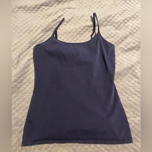 Adjustable tank with built-in bra